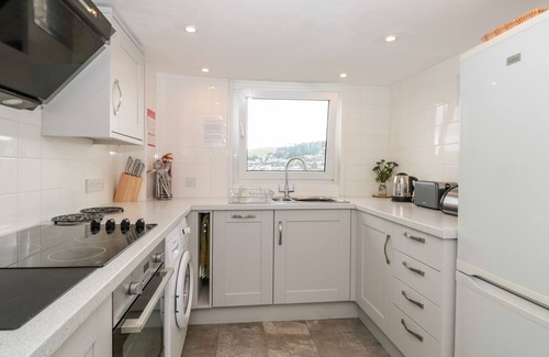 Dartmouth Cottage | 21 ABOVE TOWN, family friendly in Dartmouth