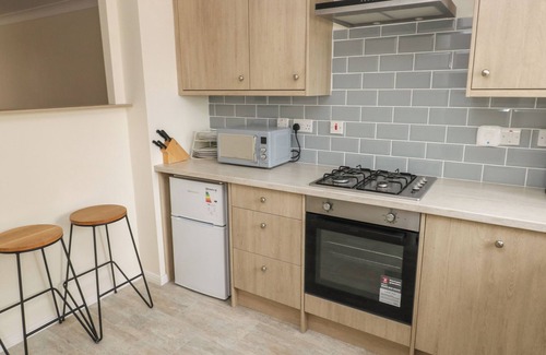 Barry Cottage | 21 HEOL GYLFINIR, family friendly, country holiday cottage in Barry