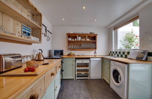 St Ives House | 21 Trenwith Place - Three Bedroom House, Sleeps 5