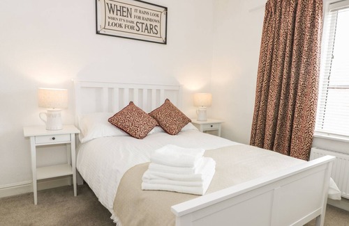 Beverley Cottage | 21 WELLINGTON ROAD, pet friendly, country holiday cottage in Beverley