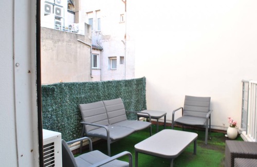 Cannes City Centre Apartment | 210 m² Apartment ∙ 6 bedrooms ∙ 12 guests