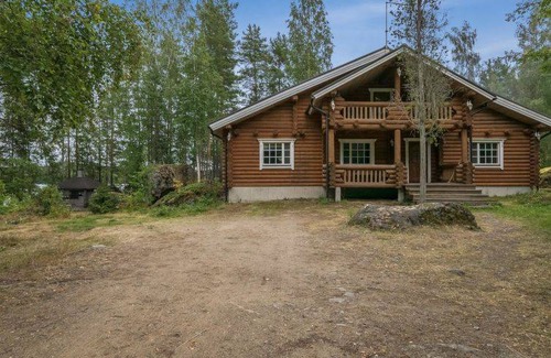 Aatola House | 210 m² House ∙ 5 bedrooms ∙ 10 guests