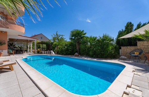 Mravince Villa | 210 m² Villa ∙ 6 bedrooms ∙ 10 guests