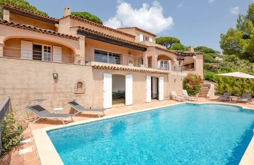 Sainte-Maxime Villa | 210 m² Villa ∙ 4 bedrooms ∙ 8 guests