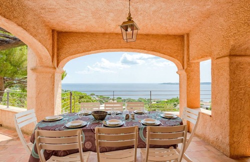Sainte-Maxime Villa | 210 m² Villa ∙ 4 bedrooms ∙ 8 guests