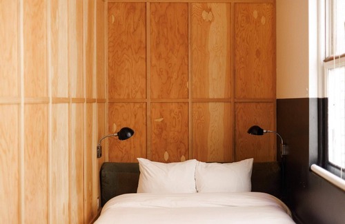 Downtown Portland Hotel | #210 - The Clyde by Kasa