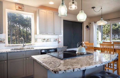 Beverly Beach House | 211 m² House ∙ 3 bedrooms ∙ 6 guests