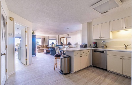 Folly Field Condo | 213 Sea Cloisters-Oceanfront condo-just steps to beach