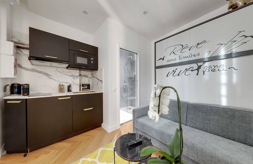 Saint-Gervais Apartment | 213 Suite Givenchy - Superb apartment in Paris