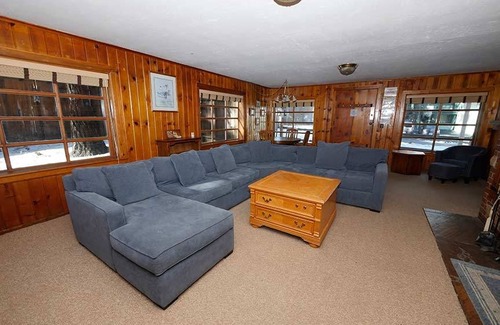 South Lake Tahoe Cabin | 214 m² Cabin ∙ 5 bedrooms ∙ 12 guests