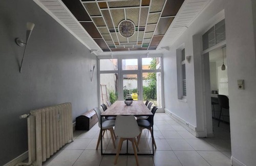 Charleroi Other | 215 m² Shared room ∙ 1 bedroom ∙ 1 guest