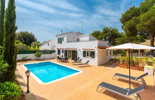 Serpentona Villa | 215 m² Villa ∙ 3 bedrooms ∙ 6 guests