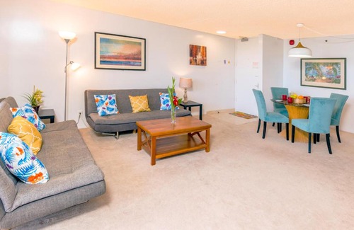 Waikiki Apartment | 21st Floor with Panoramic Ocean Views | 1 Block to Beach | Free Parking & WIFI
