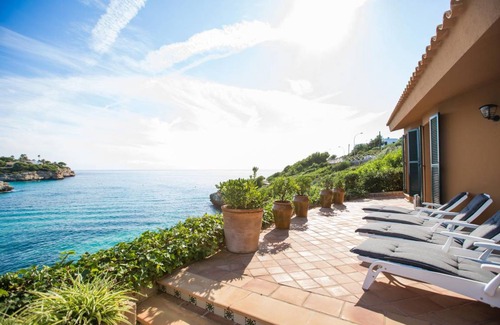 Cala Mandia House | 220 m² House ∙ 2 bedrooms ∙ 4 guests