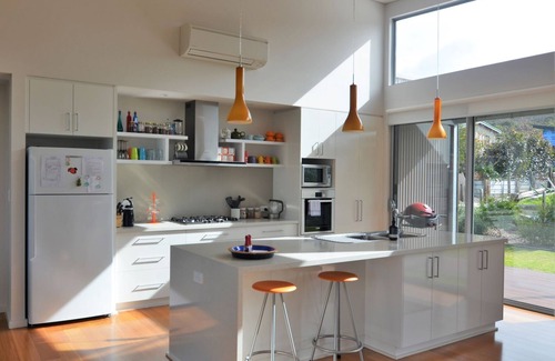 Ocean Beach House | 22 Lights - Water views, light and comfort. WiFi and Netflix included.