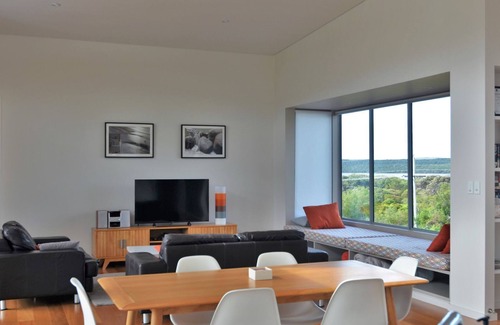 Ocean Beach House | 22 Lights - Water views, light and comfort. WiFi and Netflix included.