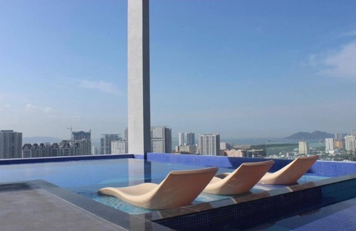 Downtown George Town Apartment | 22 Macalisterz By Georgetown Premium New 2025