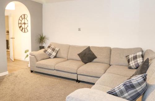 Fort William Apartment | 22 Moray Place
