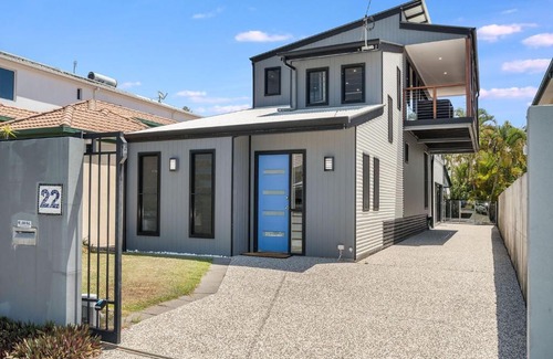 Moffat Beach House | 22 Seaview Terrace Moffat Beach