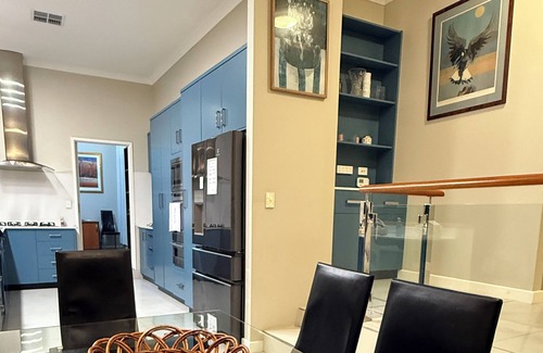 Daglish House | 22 Secluded Sanctuary 3BDR 2BA