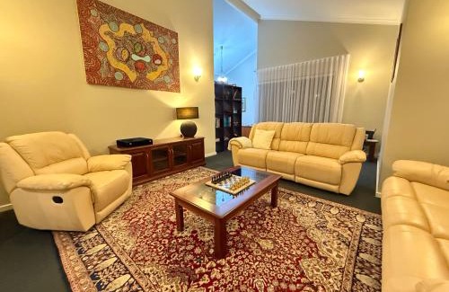 Daglish House | 22 Secluded Sanctuary Near The City
