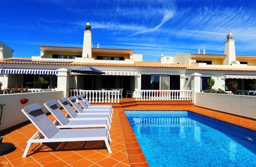 Vista Real Villa | 220 m² Villa ∙ 3 bedrooms ∙ 6 guests