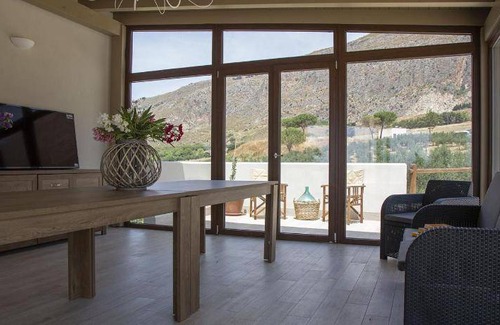 Erice Villa | 220 m² Villa ∙ 5 bedrooms ∙ 12 guests