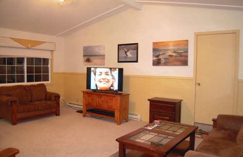 Winchester Bay House | 2200 Sq. Ft. Winchester Bay Home, 1 level
