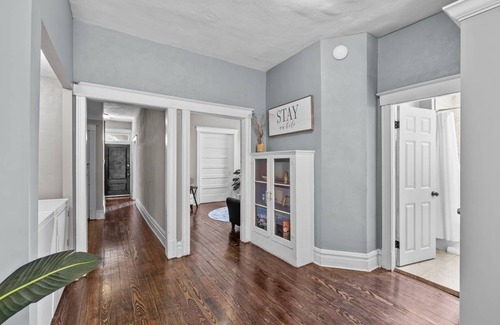 Shaw House | 223 m² House ∙ 5 bedrooms ∙ 12 guests