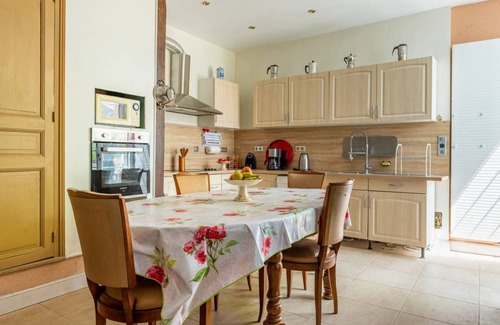 Serres-sur-Arget House | 224 m² House ∙ 6 bedrooms ∙ 10 guests