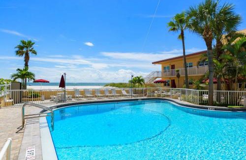 Madeira Beach House | 226 Surf Song Resort