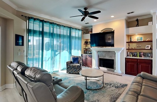 Painters Walk House | 229 m² House ∙ 3 bedrooms ∙ 8 guests