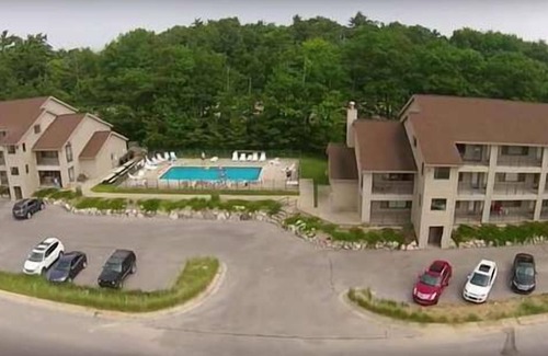 Elk Rapids Condo | #23 ELK RAPIDS BEACH CONDOMINIUM