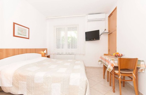 Pag Apartment | 23 m² Apartment ∙ 2 guests