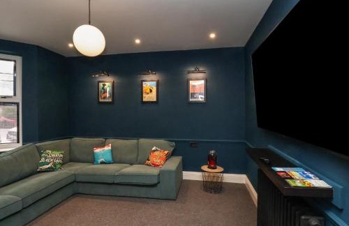 Scarborough House | 23 Trafalgar Square
