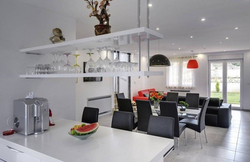 Bratulici House | 230 m² House ∙ 3 bedrooms ∙ 8 guests