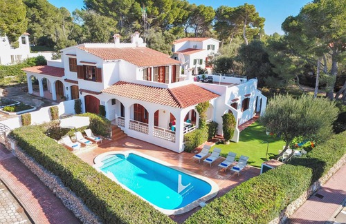 Cala Galdana Villa | 233 m² Villa ∙ 5 bedrooms ∙ 9 guests
