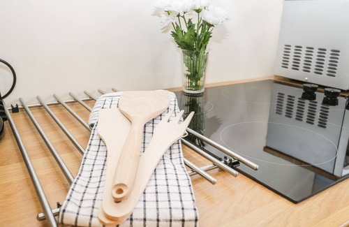 Whitby Cottage | 24 BAXTERGATE, family friendly, character holiday cottage in Whitby