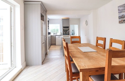 Conwy Cottage | 24 CADNANT PARK, with a garden in Conwy