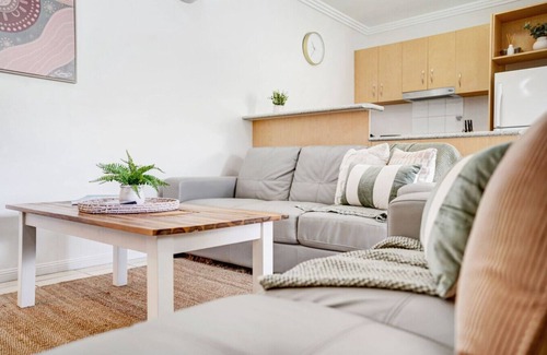 Port Douglas Apartment | 24 Central Plaza Port Douglas- Luxury 2-Bedroom Retreat with Pool & Resort Amenities Near Beach