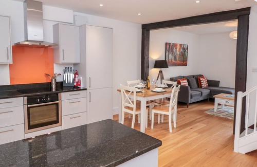 Dartmouth Apartment | 24 FOSS STREET, pet friendly, with a garden in Dartmouth