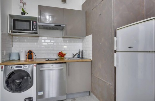 Quartier de la Plaine-de-Monceaux Apartment | 241 Suite Leon - Superb apartment in Paris