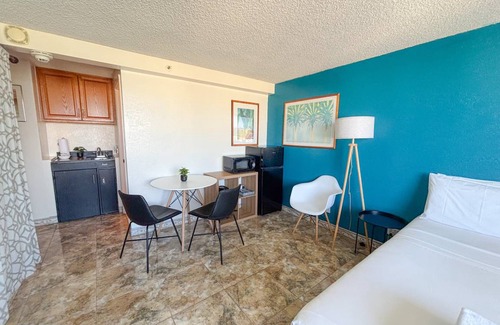McCully - Moiliili Condo | 24 m² Condo ∙ 2 guests