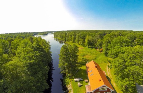 Emmaboda House | 240 m² House ∙ 5 bedrooms ∙ 9 guests