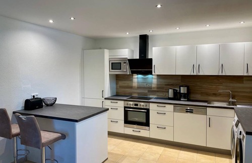 Pentling House | 240 m² House ∙ 6 bedrooms ∙ 11 guests