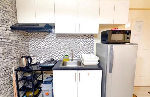 Lahug Apartment | 2412T2 Avida Towers Cebu IT Park 1BR Unit Queen Bed