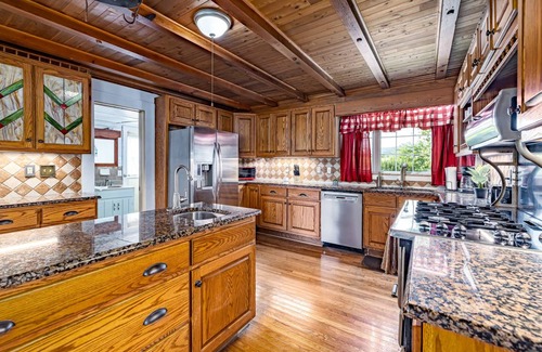 Fishers Hill House | 242 m² House ∙ 3 bedrooms ∙ 15 guests