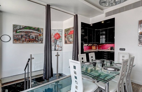 Epinettes Apartment | 257 Suite Pouchet - Superb apartment in Paris