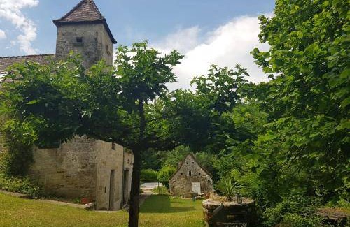 Saint-Sauveur-la-Vallee Bed & Breakfast | 25 m² Bed and breakfast ∙ 2 guests