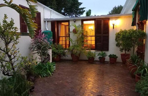 Newlands Bed & Breakfast | 25 m² Bed and breakfast ∙ 2 bedrooms ∙ 127 guests